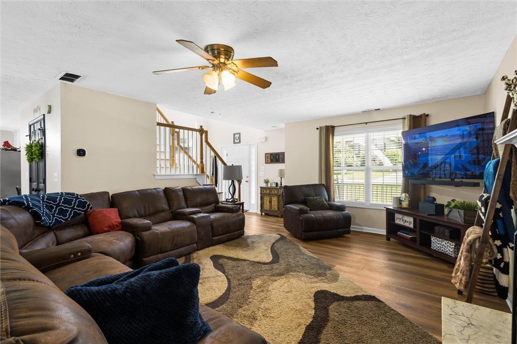 1660 Burnt Oak Way