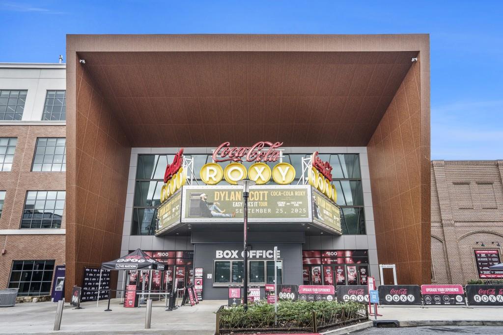 Laurel Gate Townhomes - Residential Lease