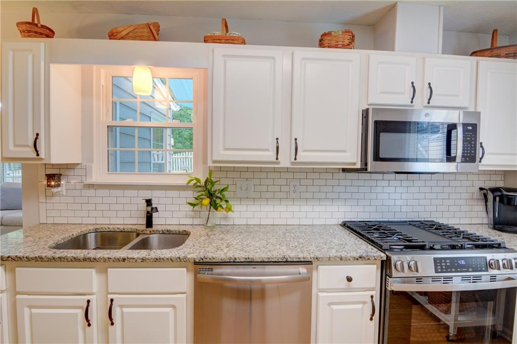 3381 Grovewood Lane, Duluth, Georgia image 17