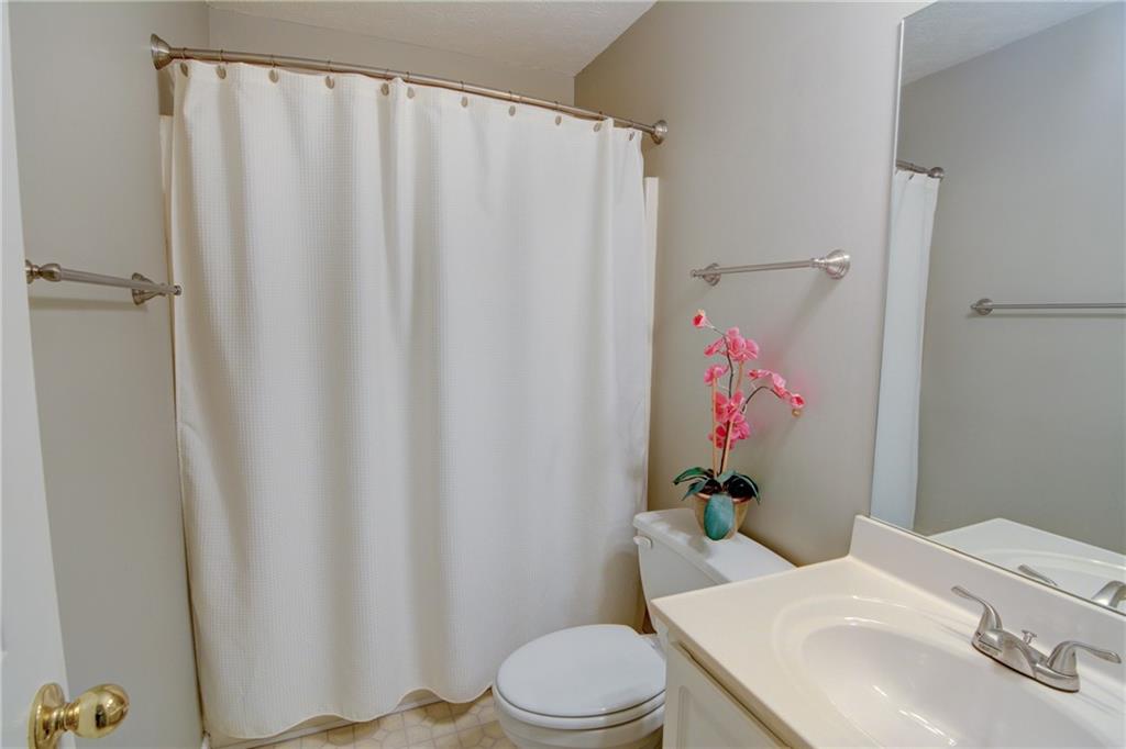 3381 Grovewood Lane, Duluth, Georgia image 36