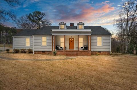 Homes For Sale - 2014 S 16 Highway<br/> Carrollton, GA 30116