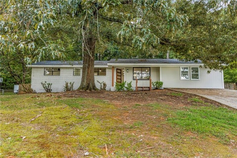 Homes For Sale - 6065 Yucca Drive<br/> Douglasville, GA 30135