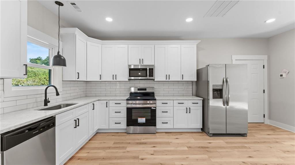 297 Wilshire Road NE