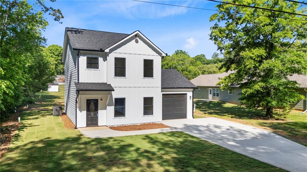 297 Wilshire Road NE
