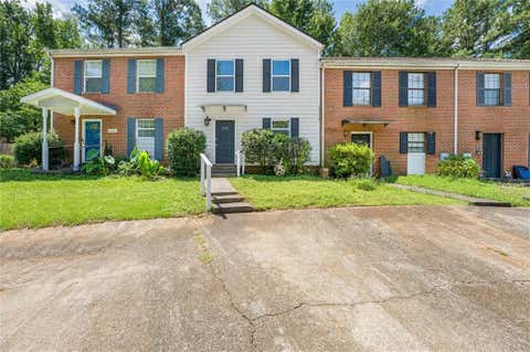 Townhouse For Sale - 6005 Pat Mell Place<br/> Smyrna, GA 30080