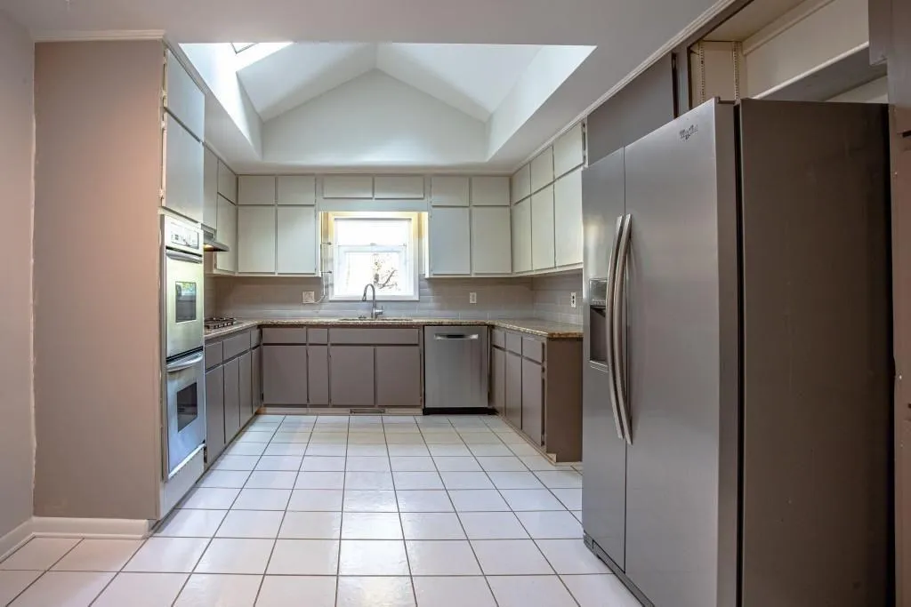 Roswell, Georgia 30076, United States, 4 Bedrooms Bedrooms, ,3 BathroomsBathrooms,Residential,Active,249956