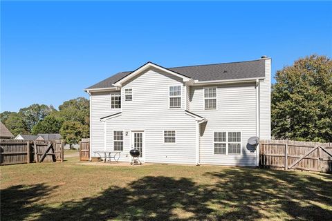 A home in Hoschton