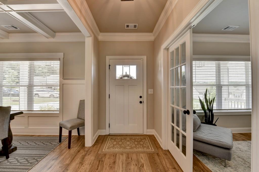 903 Calgary Court