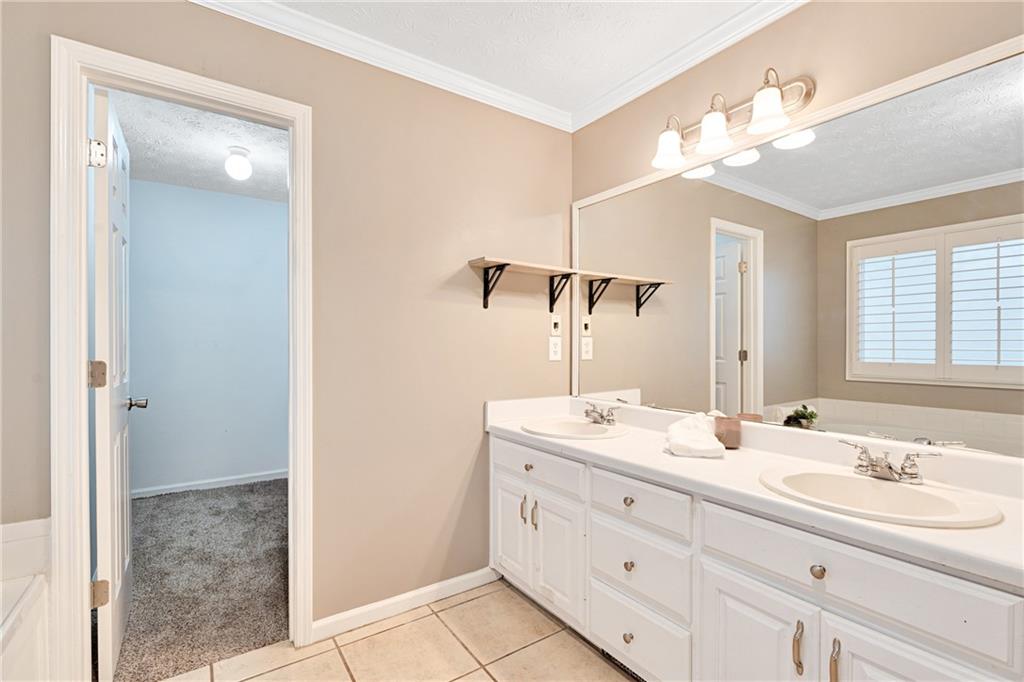 Lanier Country Club Estates - Residential