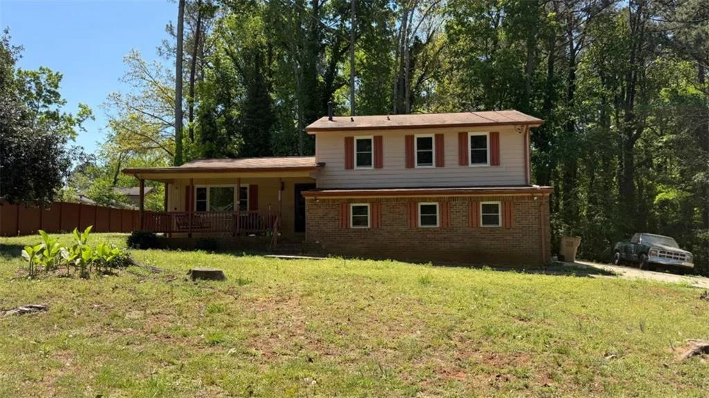 2235 Bristol Court