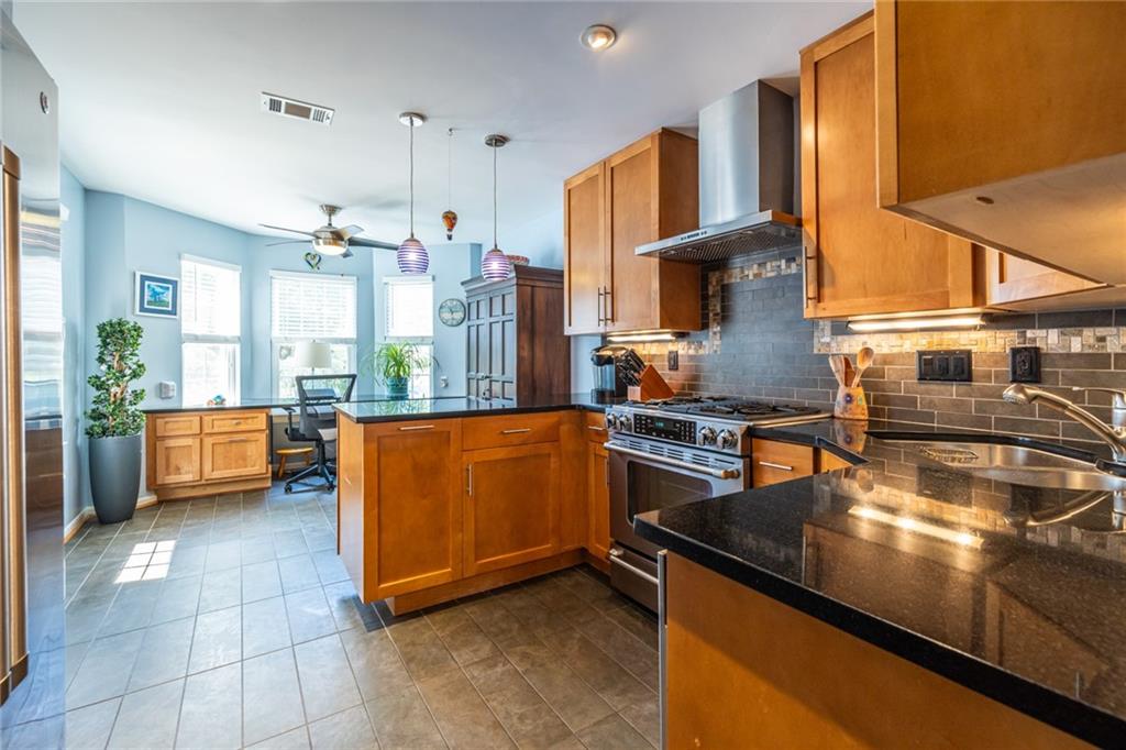 104 Powell Cove