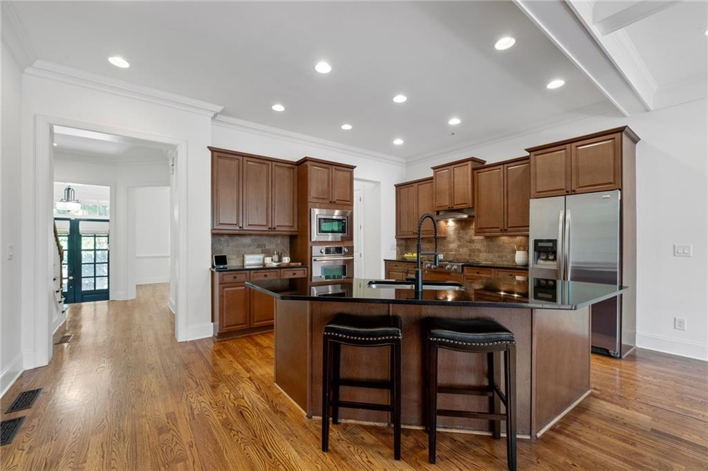 661 Lockton Place, Sandy Springs, Georgia image 9