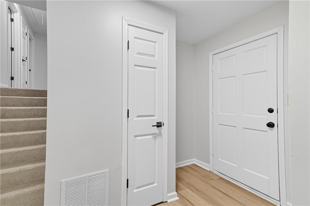 2446 Turtle Brook