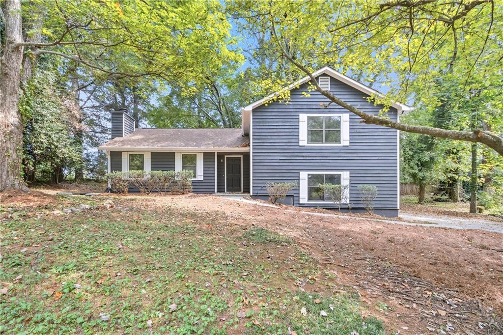 Fully Renovated Home in Prime Marietta Location! Tucked away on a quiet cul-de-sac, this beautifully updated split-level
home combines modern upgrades with a functional layout. Step inside to a bright and open vaulted family room with a
charming fireplace, flowing seamlessly into the dining area—ideal for entertaining or enjoying meals with family. The heart
of the home is the brand-new eat-in kitchen, featuring all new cabinets, sleek quartz countertops, a stylish tiled
backsplash, and stainless steel appliances, making meal prep and gatherings a delight.
Upstairs, the primary suite boasts dual closets and a private bath, while two additional bedrooms share a renovated full
bath. The lower-level bonus room offers incredible flexibility—use it as a media room, home office, playroom, guest space,
or gym—the possibilities are endless.
Step outside to the patio and backyard, providing space for grilling, gardening, or simply relaxing outdoors.
This home has been fully renovated from top to bottom, including fresh interior and exterior paint, new carpet, new LVP
flooring, new light fixtures, new garage door, new HVAC, and refreshed bathrooms—truly move-in ready!
Perfectly situated near I-75, Cobb Parkway, Truist Park, The Battery, shopping, dining, and parks, this home places you at
the center of it all while still offering a peaceful neighborhood setting.
