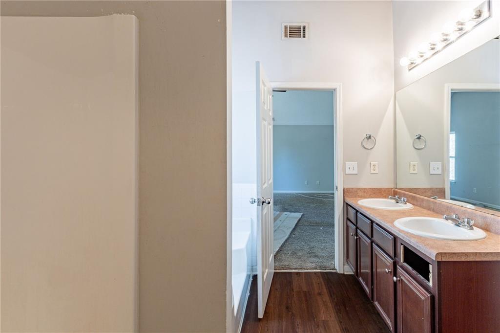 7635 Jumpers Trail, Fairburn, Georgia image 12