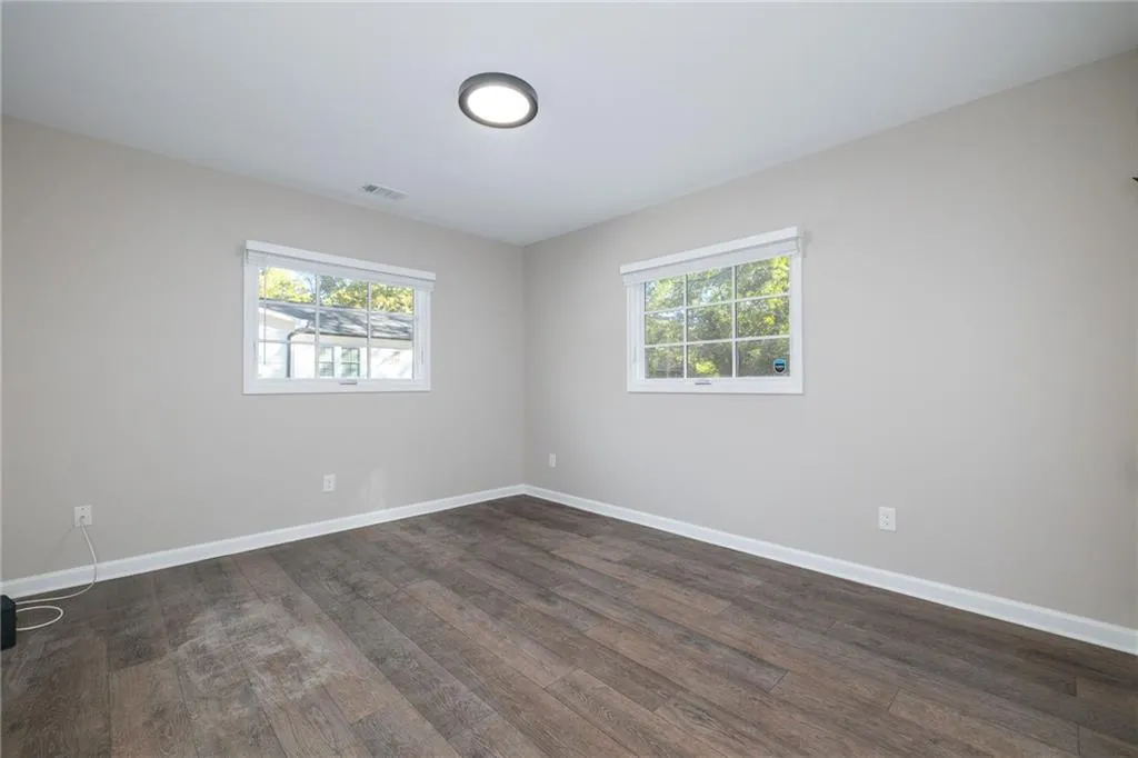 Atlanta, Georgia 30310, United States, 3 Bedrooms Bedrooms, ,2 BathroomsBathrooms,Residential,Active,37330