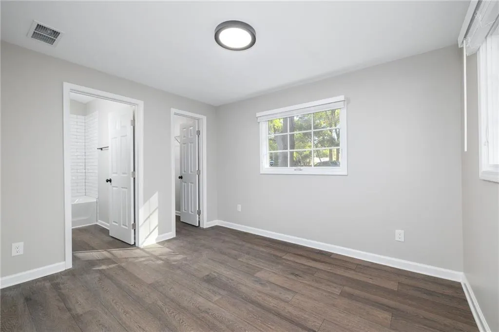 Atlanta, Georgia 30310, United States, 3 Bedrooms Bedrooms, ,2 BathroomsBathrooms,Residential,Active,37330