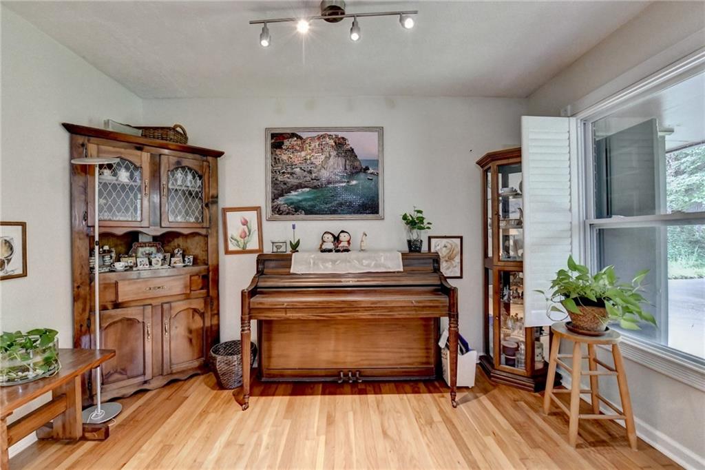 3229 Richwood Drive