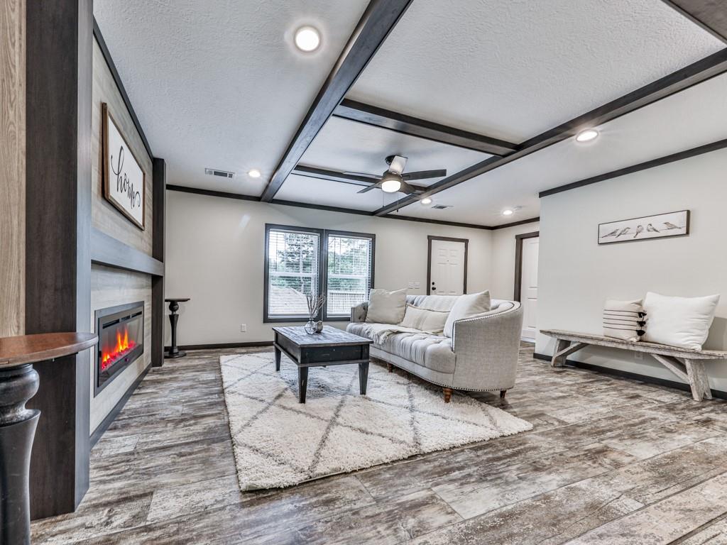 6512 HWY 53 West