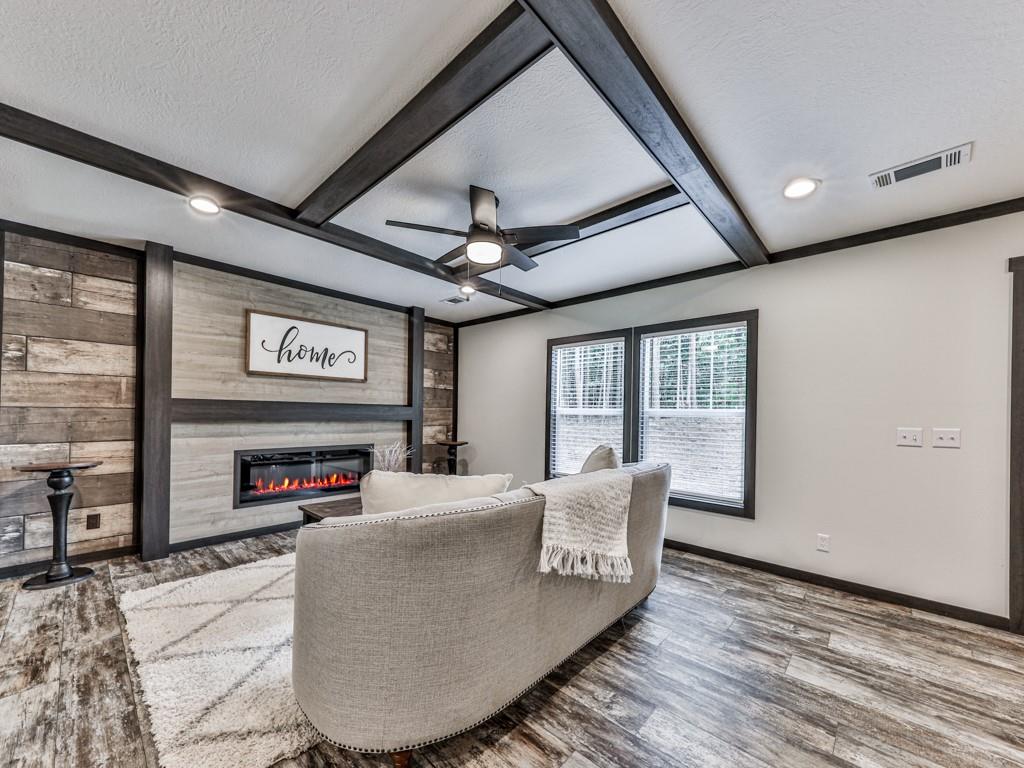 6512 HWY 53 West