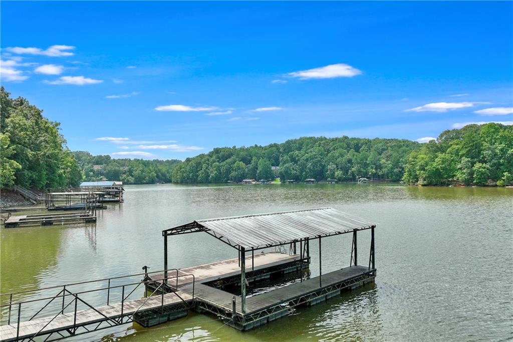 8070 Beachwood Drive