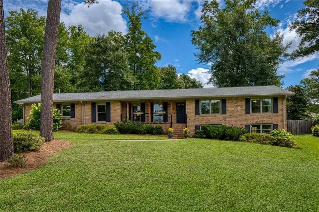 Smyrna, Georgia 30082, United States, 3 Bedrooms Bedrooms, ,3 BathroomsBathrooms,Residential,Active,197442