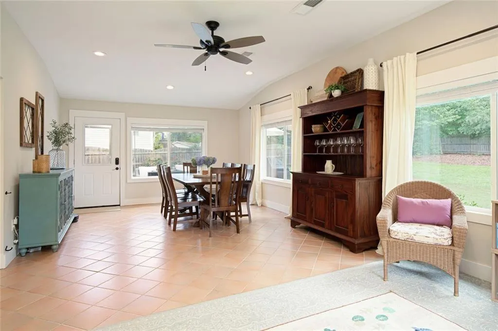 Smyrna, Georgia 30082, United States, 3 Bedrooms Bedrooms, ,3 BathroomsBathrooms,Residential,Active,197442