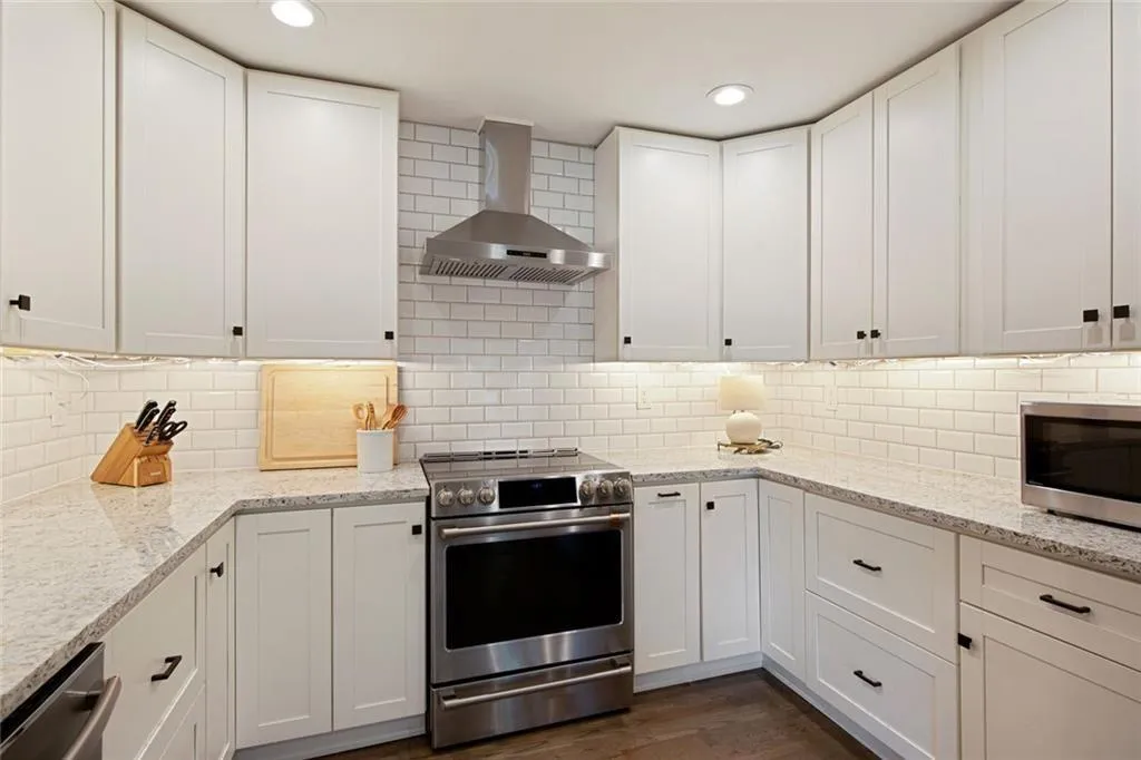 Smyrna, Georgia 30082, United States, 3 Bedrooms Bedrooms, ,3 BathroomsBathrooms,Residential,Active,197442