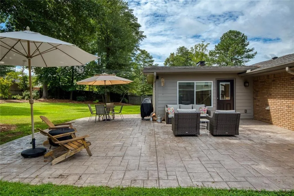 Smyrna, Georgia 30082, United States, 3 Bedrooms Bedrooms, ,3 BathroomsBathrooms,Residential,Active,197442