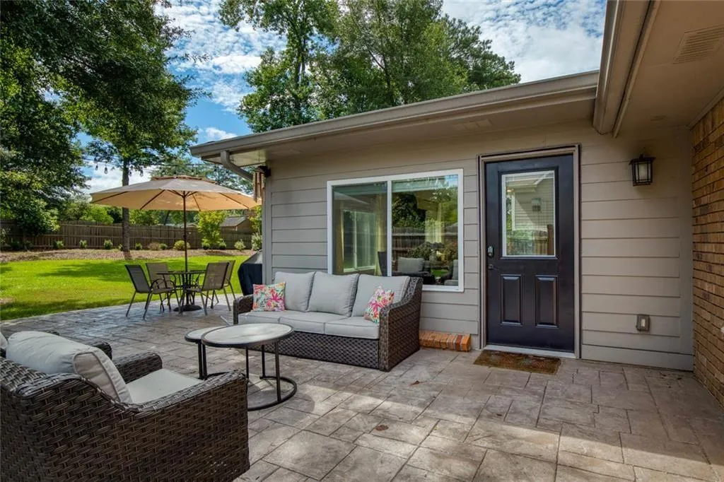 Smyrna, Georgia 30082, United States, 3 Bedrooms Bedrooms, ,3 BathroomsBathrooms,Residential,Active,197442