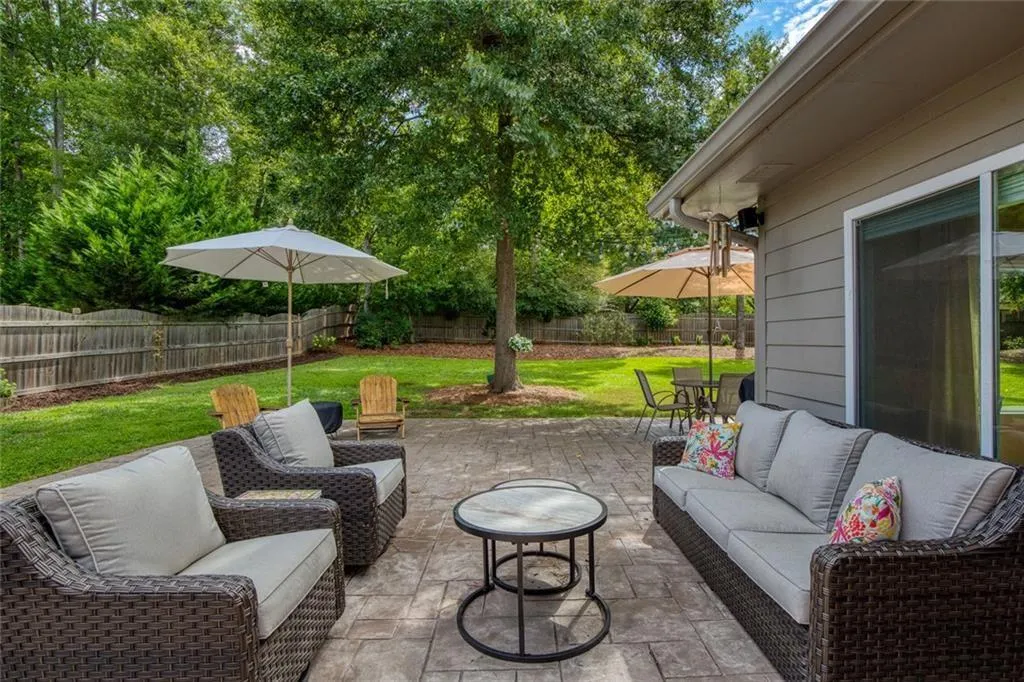 Smyrna, Georgia 30082, United States, 3 Bedrooms Bedrooms, ,3 BathroomsBathrooms,Residential,Active,197442