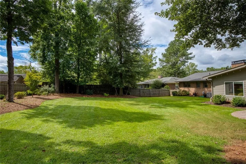 Smyrna, Georgia 30082, United States, 3 Bedrooms Bedrooms, ,3 BathroomsBathrooms,Residential,Active,197442