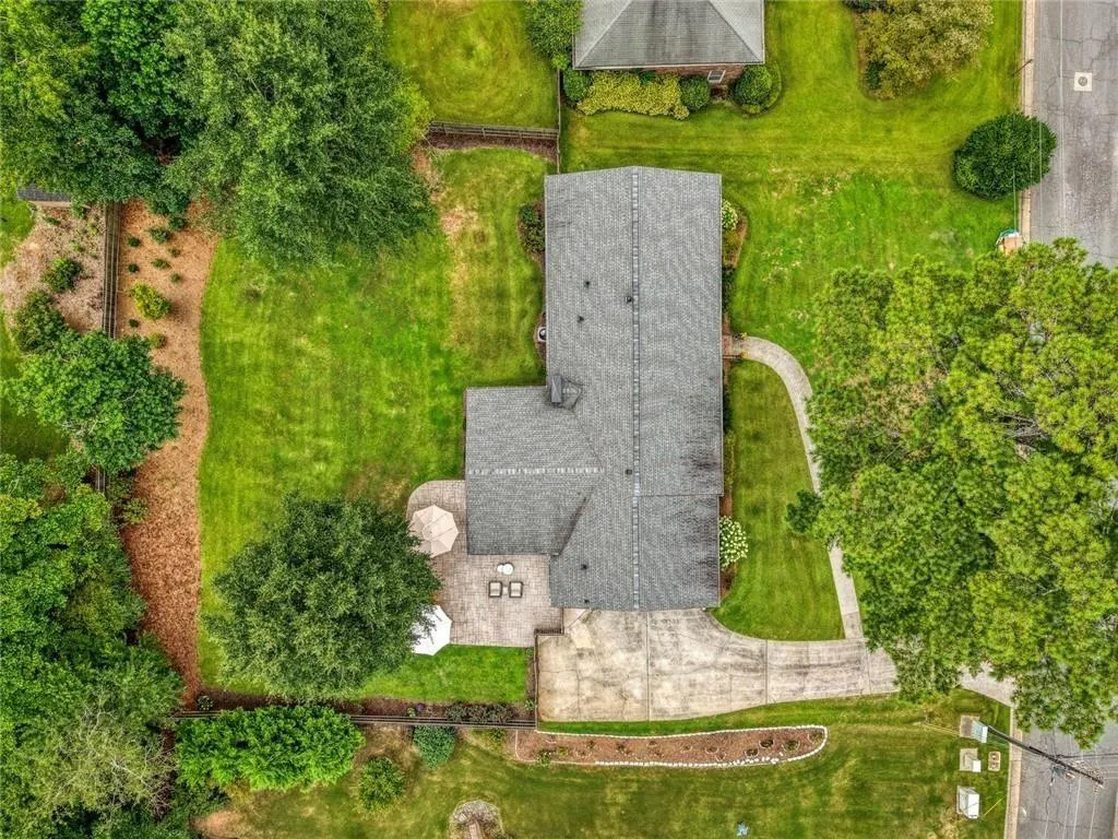 Smyrna, Georgia 30082, United States, 3 Bedrooms Bedrooms, ,3 BathroomsBathrooms,Residential,Active,197442