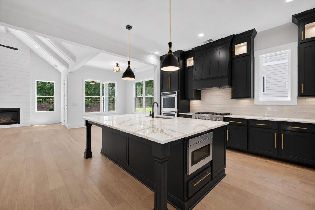 5608 Meadowstone Walk