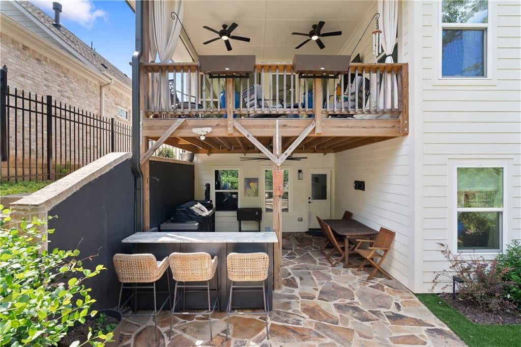 318 Carriage Glen Lane