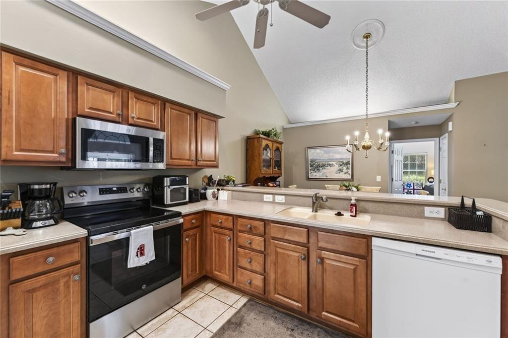 2943 Oakside Circle