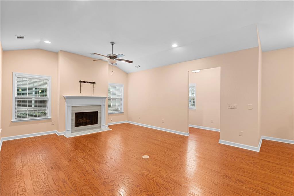 1976 Grove Field Lane