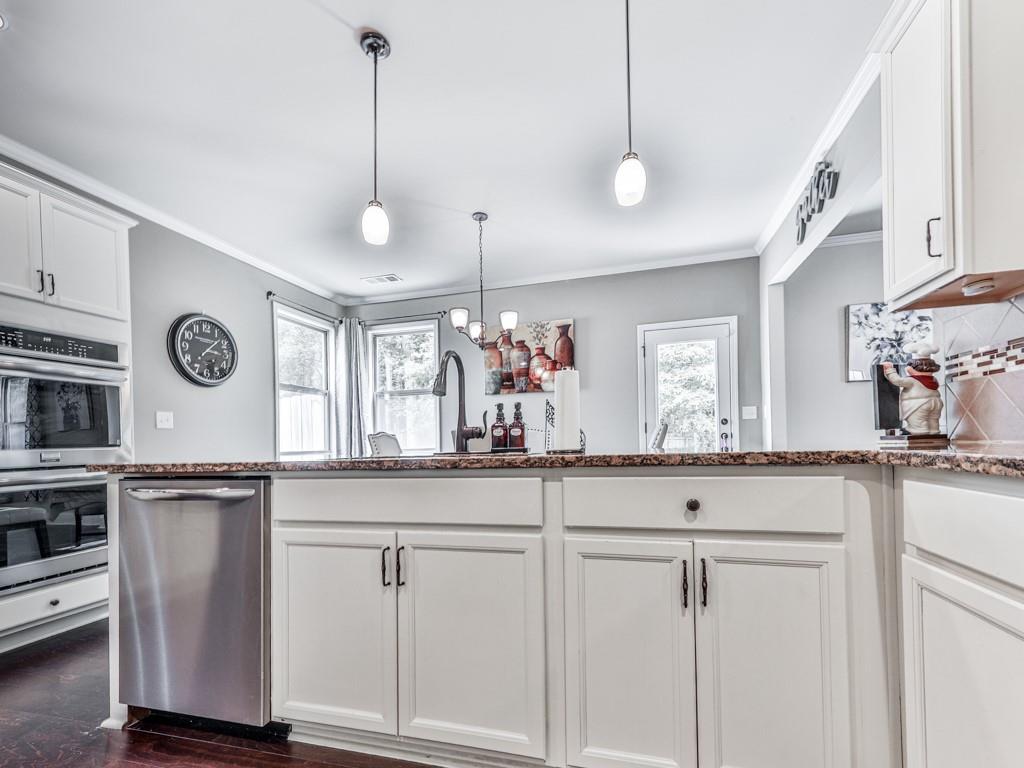 423 Livingston Point, Acworth, Georgia image 13