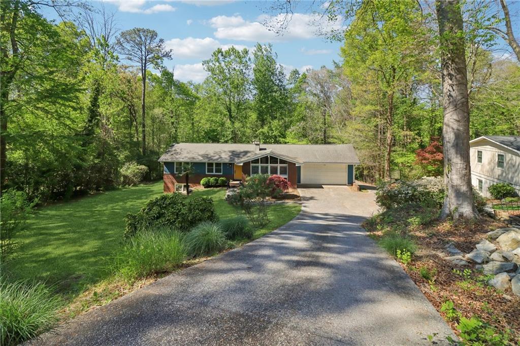 2414 Melinda Drive NE