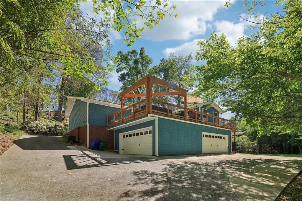 2414 Melinda Drive NE