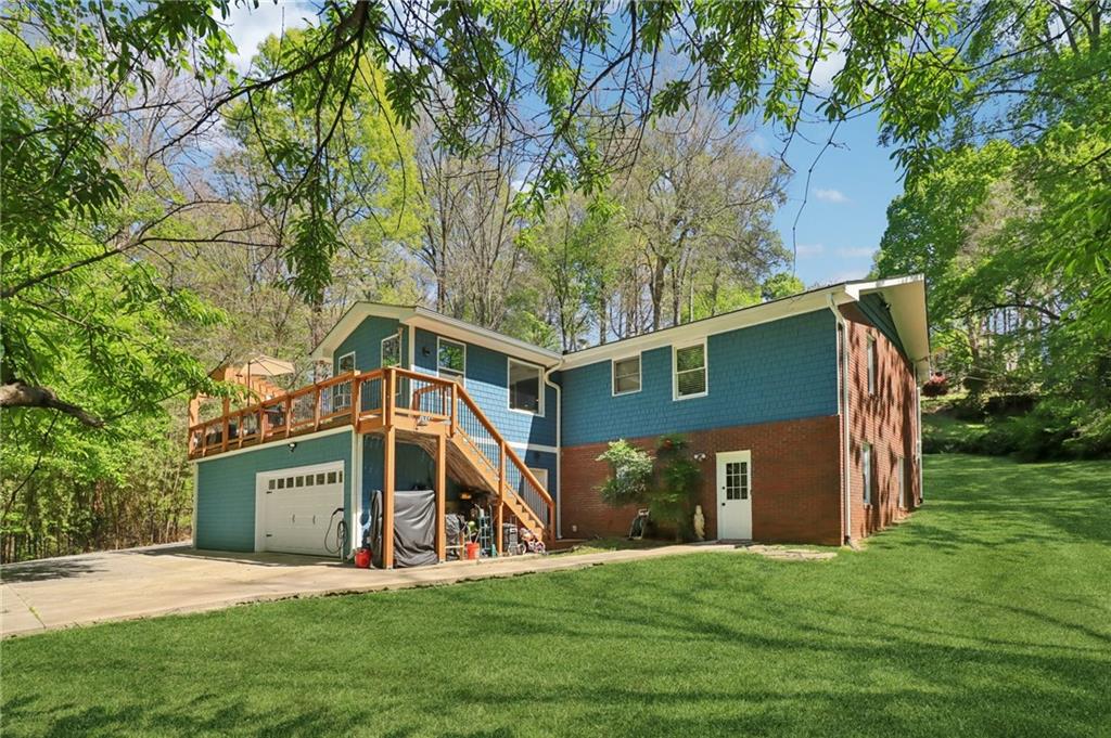2414 Melinda Drive NE