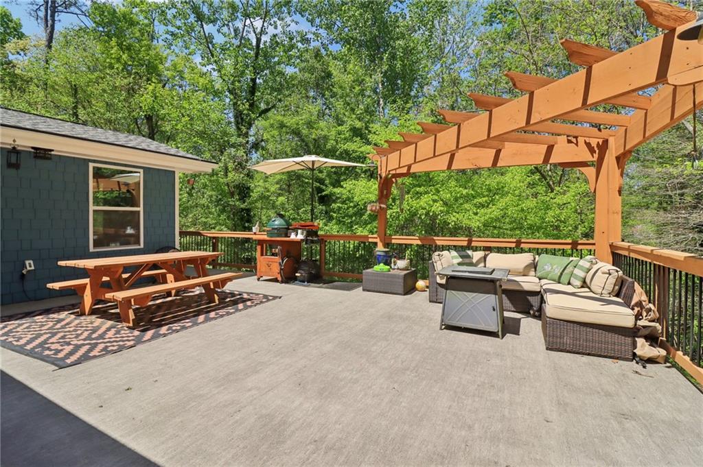 2414 Melinda Drive NE
