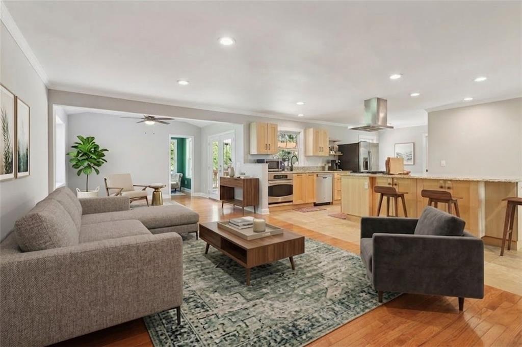 2414 Melinda Drive NE