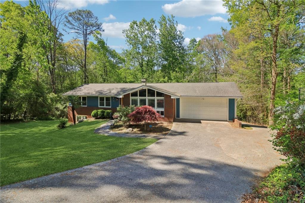 2414 Melinda Drive NE