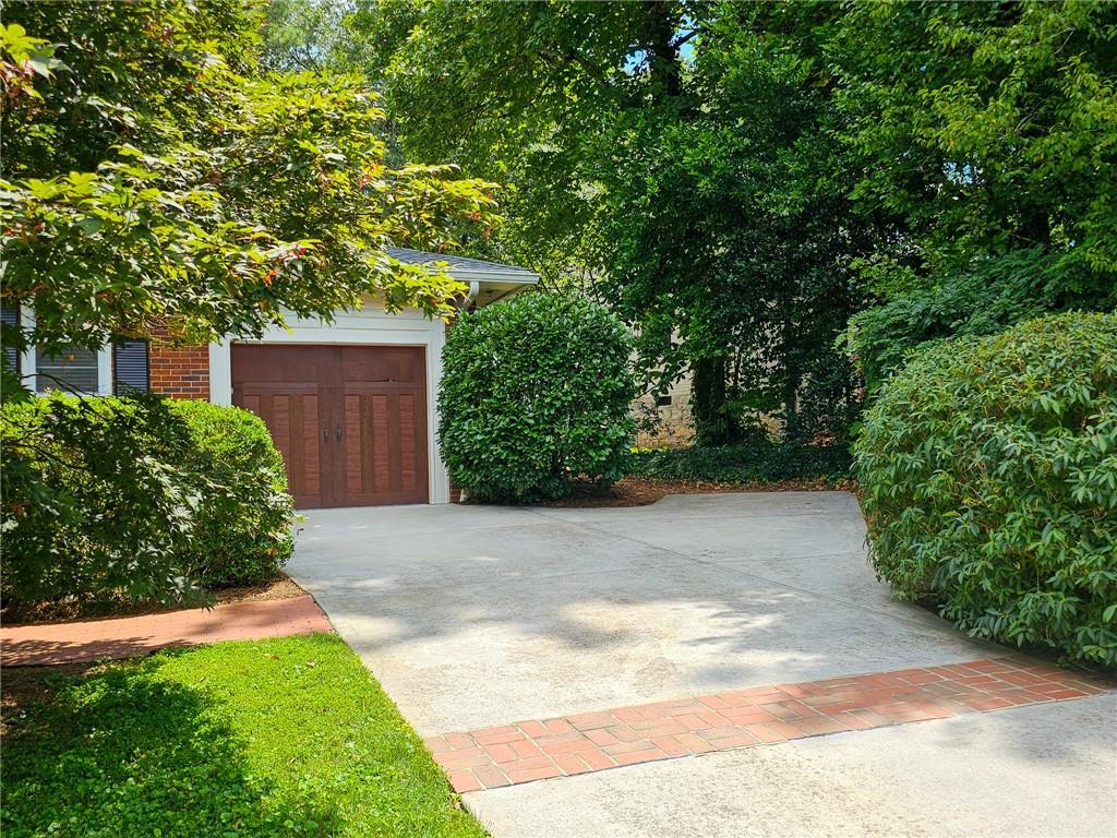 2461 Woodridge Drive