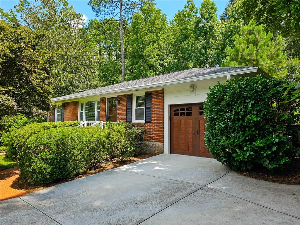 2461 Woodridge Drive
