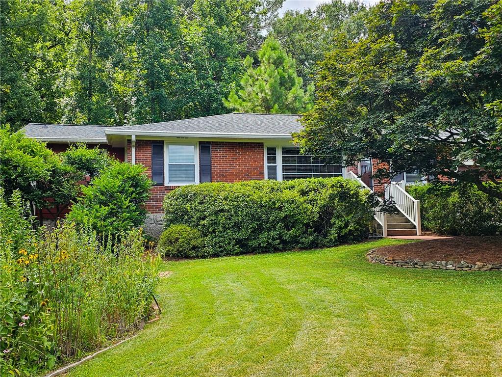 2461 Woodridge Drive