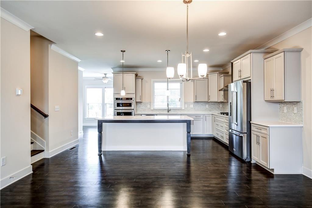 827 Stone Ridge Lane