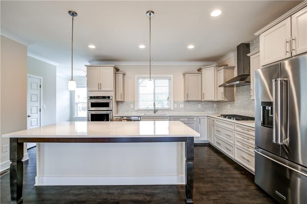 827 Stone Ridge Lane