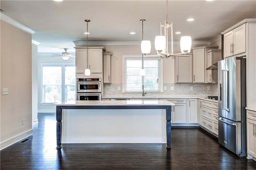 827 Stone Ridge Lane